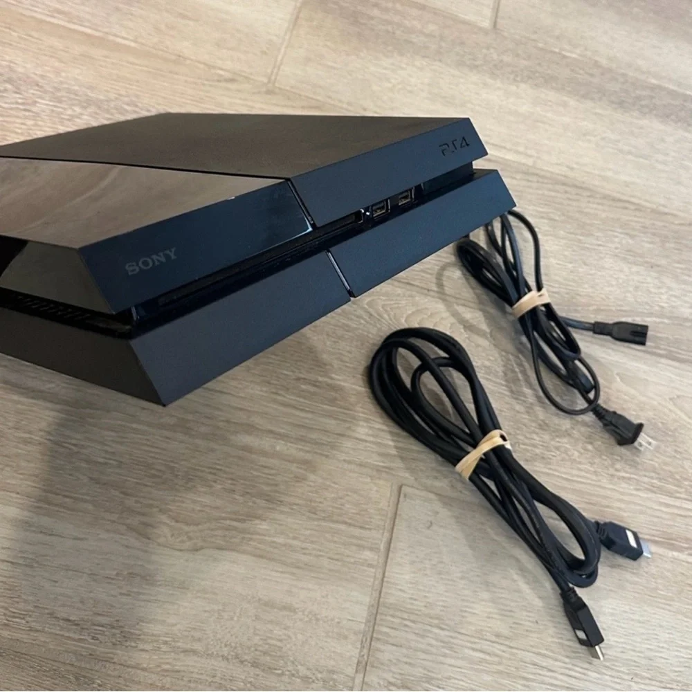 Sony PlayStation 4 Slim Matte and Gloss Black Console with Cables